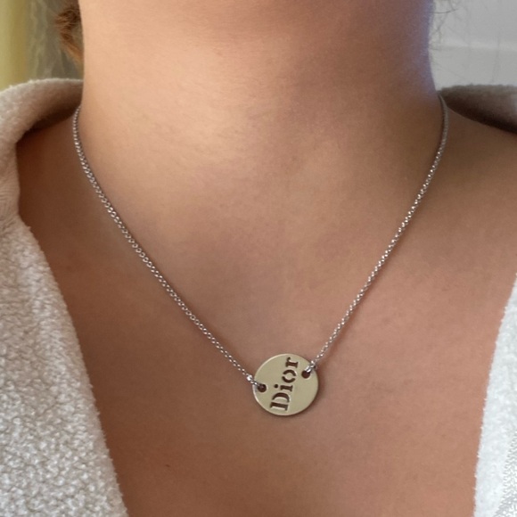Dior Silver Circle Logo Tag Necklace - Picture 4 of 4